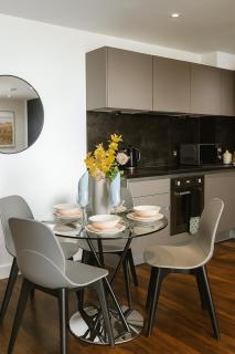 Lovely Central Abode - Amazing Views - Parking - 8