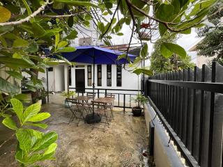 A's Studio Haven - 1