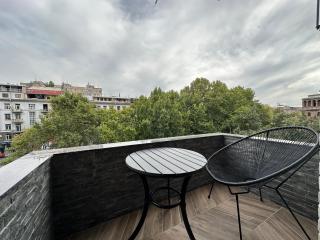 Mashtots Avenue, 2 bedrooms Luxury apartment - 1