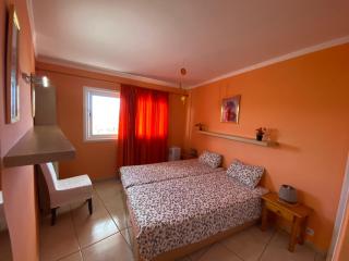 Heart of Las Americas Charming Beach Apartment Tenerife - 9