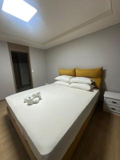 Spacious 1BR Condo in Clark! 65sqm FreeParking - 3