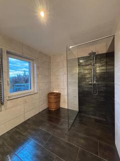 Moderne 4-Zimmer Wohnung am Rande von Dresden - 8