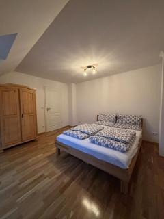 Moderne 4-Zimmer Wohnung am Rande von Dresden - 2