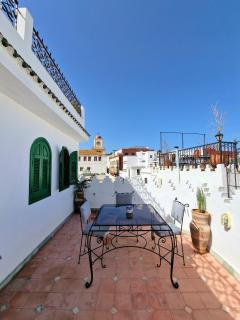 AMY Brothers Apartments - 8