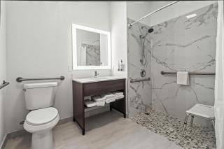 GrandStay Hotel & Suites Minocqua - 1