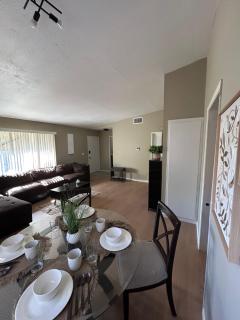 Spacious Fully Furnished 3BR Fully Fenced Home - 6