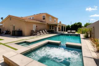 NEW! 6BR Luxury Home | Pool • MiniGolf • GameRoom! - 0
