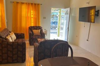 Bungalow in Falmouth, Jamaica - 7