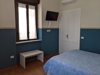 Mola Mola Beach House - 4