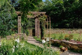 LUXURY UNIQUE HOME private walled garden 4 BEDROOMS SLEEPS 8 1 x Super king, 1 x Double, 2 x Kings all private rooms with ensuites in the Yorkshire Dales - 9