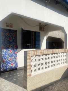 Brikama line house - 3