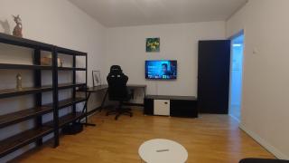 Urban Minimal Apartament - near Metro - free parking - Boekarest - 9