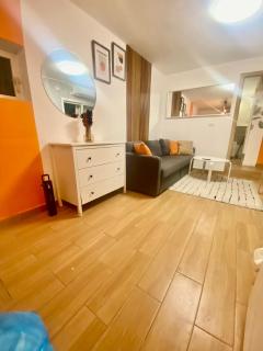 פטנאהוז ליד הים Best location TLV - 2