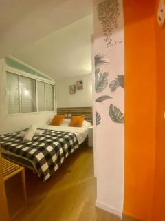 דירת גג חדשה ליד הים והשוק Vip - 4