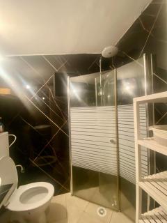 דירת גג חדשה ליד הים והשוק Vip - 5