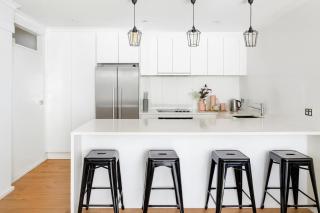 Scott - Enjoyable East End - 0