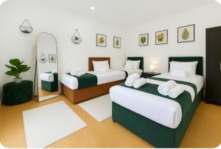 Spacious 2Bedroom flat ,sleeps 9, perfect for contractors,families,groups - 6