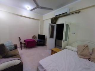 Peaceful Private Studio Steps from Luxor - 0