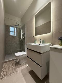 Downtown by the thermal springs - 6