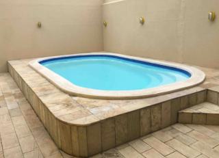 Casa Inteira com PISCINA no centro de Balneário Camboriú - 8