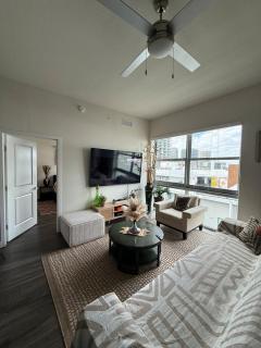 Edgewater Luxe 1BR - 5