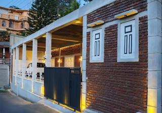 BrickHouse Kandy - 0