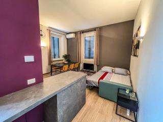 Malpensa10min taxiservice AC-Wi-Fi-Smart TV-Apt 1 - 7