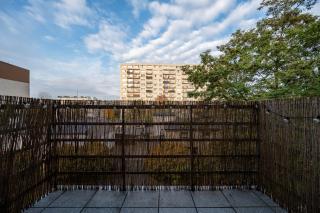 Frida Modern Apartment by BookingHost - 4