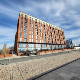 Riverside Apartment - 0