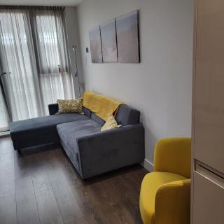 Riverside Apartment - 2