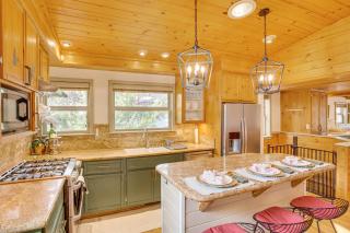 3 Mi to Snow Summit Charming Home with Fenced Yard - 4