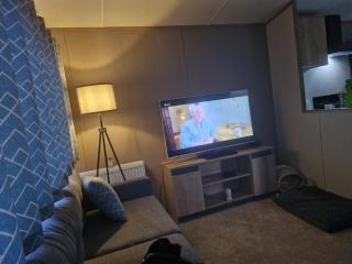 Willow Park Cresswell Towers - 1