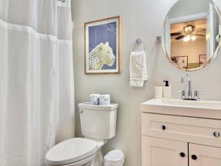 NEW ENTIRE PLACE COZY QUIET 2b2b TOWNHOUSE SP1275 - 1