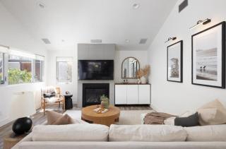 Entire home in La Jolla, CA - 5