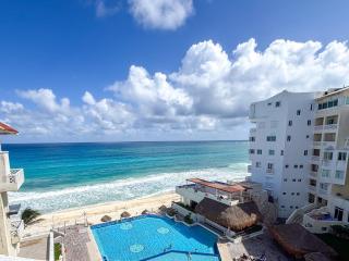 Beachfront condo 10 min from the airport RENOVATED - 5