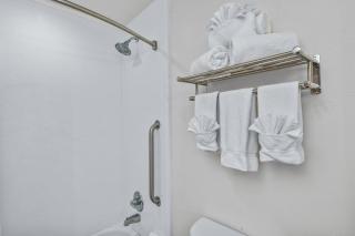 Holiday Inn Express Hotel & Suites Lucedale by IHG - 2