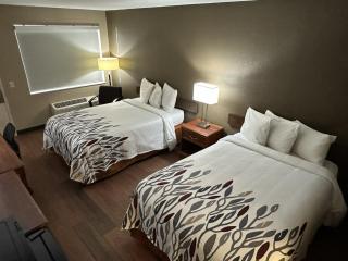 Red Roof Inn & Suites Marysville - 4