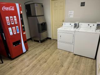 Red Roof Inn & Suites Marysville - 4