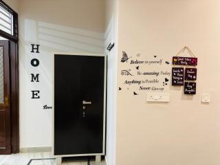 Nushki's House with 1BHK in Malviya Nagar - 4