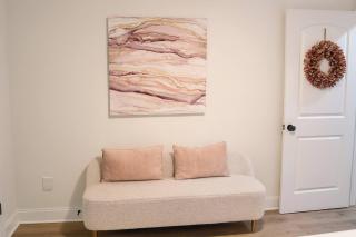 Stylish 4BR Getaway w Fire Pit 10 Min to NRG - Houston - 8