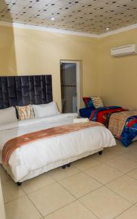 Ogans Guest Villa 21 Elizabeth avanue linmeyer jhb - 8