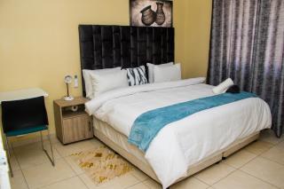 Ogans Guest Villa 21 Elizabeth avanue linmeyer jhb - 7