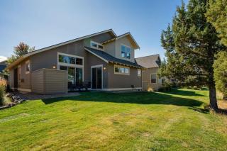 Desert Sky Daydream · Eagle Crest Golf Resort Serene 3BR Home - 2