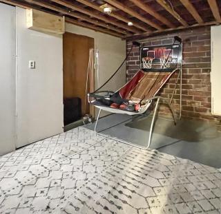 Entire Duplex 4br2ba Sleeps 8 Near Drake Uni - 9