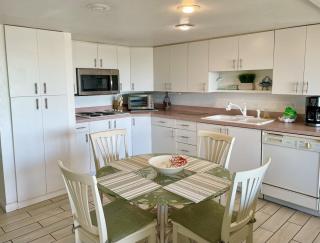 323 Beautiful Gulf and Park Views - 4