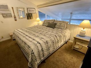 323 Beautiful Gulf and Park Views - 3