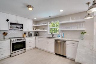 Spacious Canal Front Home with Private Heated Pool on AMI - 3