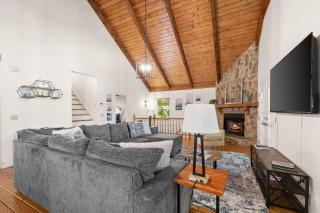 Hester Gap - wineries, AT hiking + Dahlonega/Helen - 2