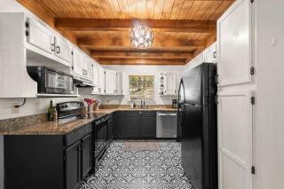 Hester Gap - wineries, AT hiking + Dahlonega/Helen - 5