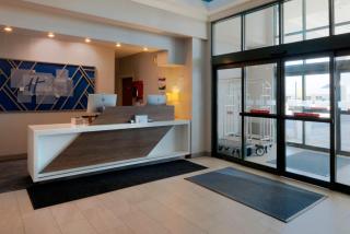 Holiday Inn Express Hotel & Suites Fort Atkinson by IHG - 8